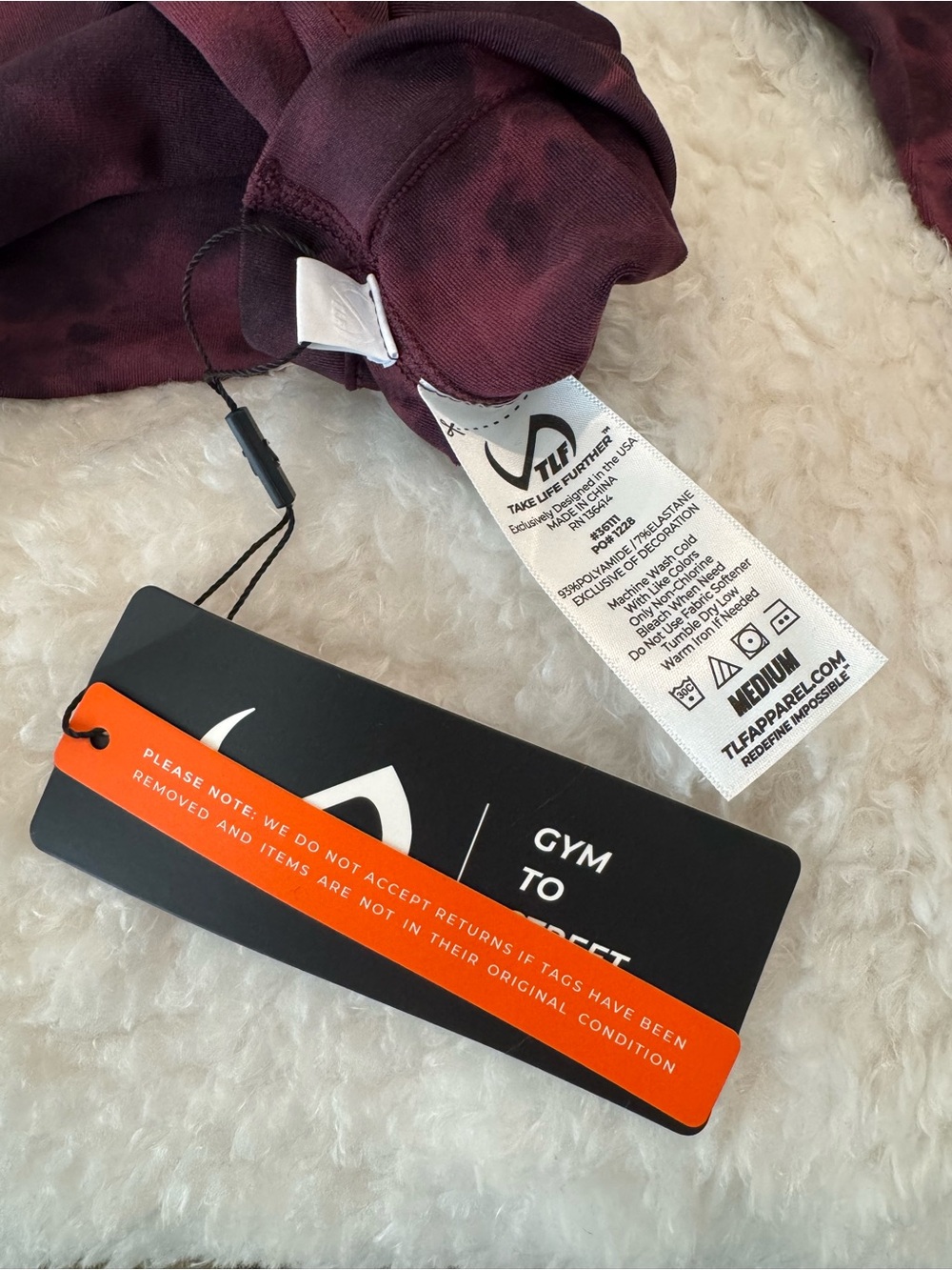 TLF Cosmic Seamless Scrunch Butt
Leggings- Cherry NWT - Picture 8 of 8
